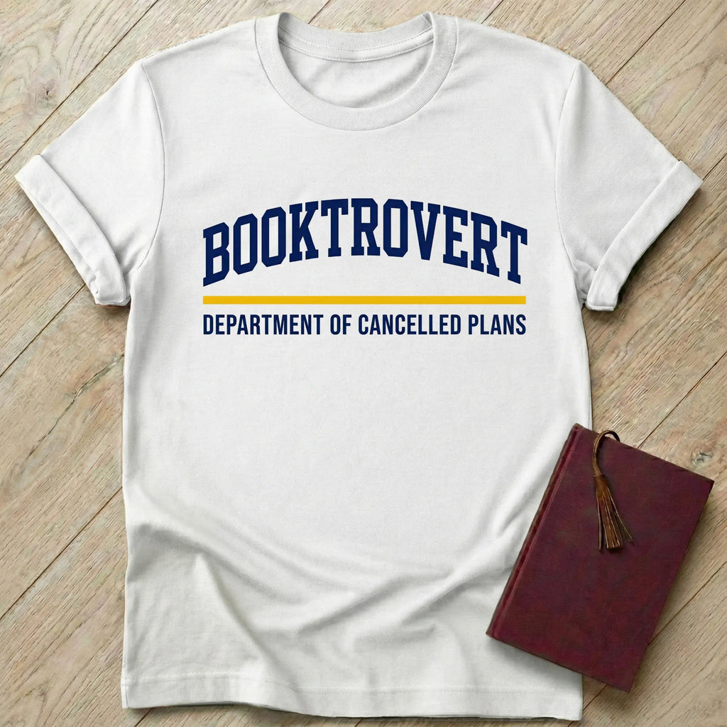 Booktrovert T-Shirt